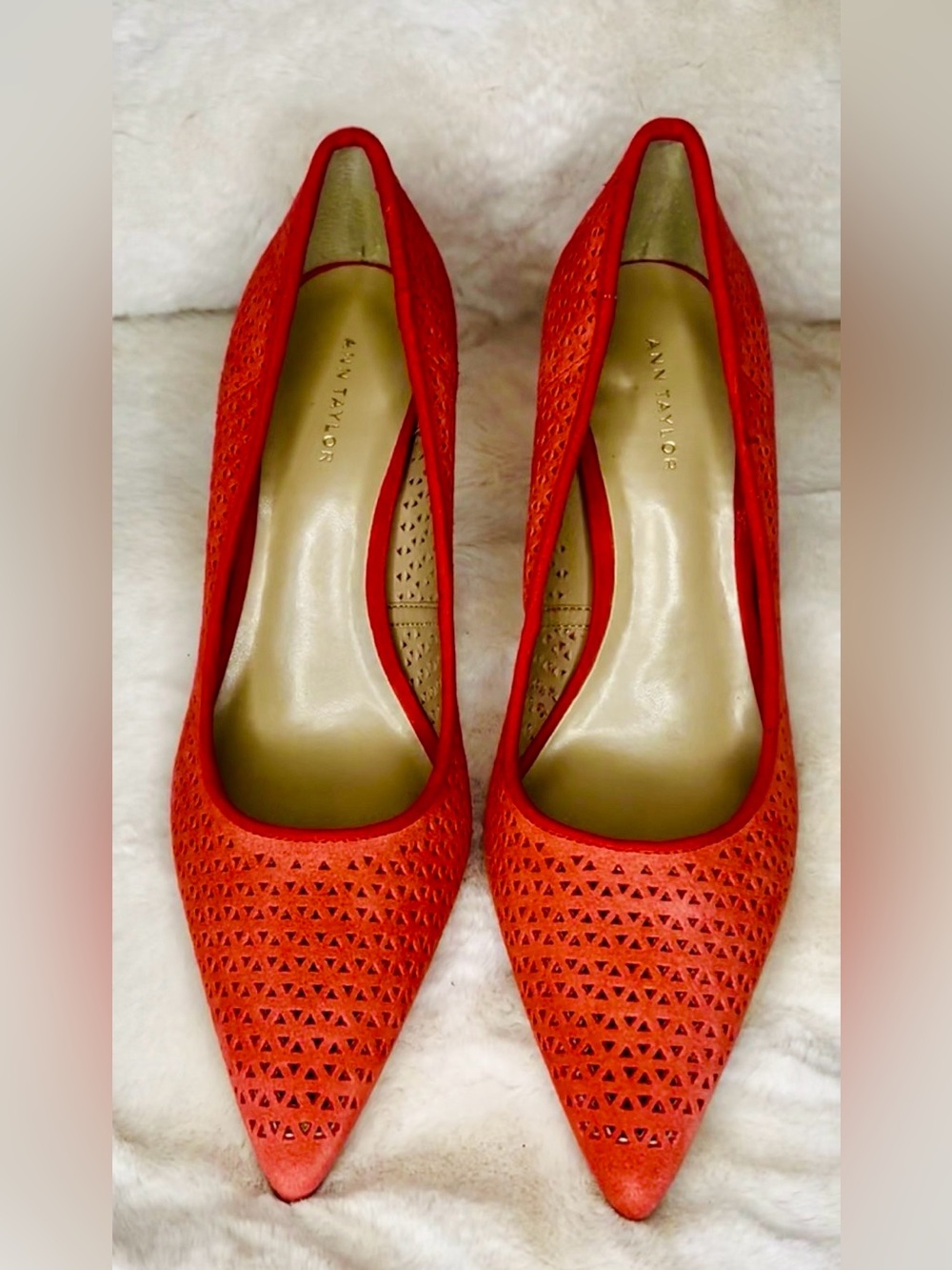 Ann Taylor Coral Red Laser Cut Pointed Toe Heels Pumps 6